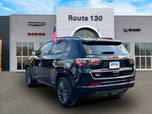 Used 2023 Jeep Compass Limited AWD/4WD image 3