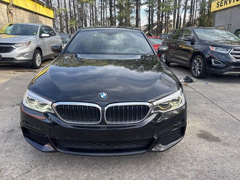 Used 2018 BMW 530i xDrive image 3