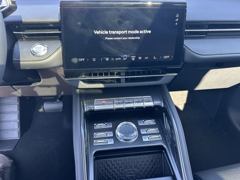 New 2026 Lincoln Nautilus Reserve image 21