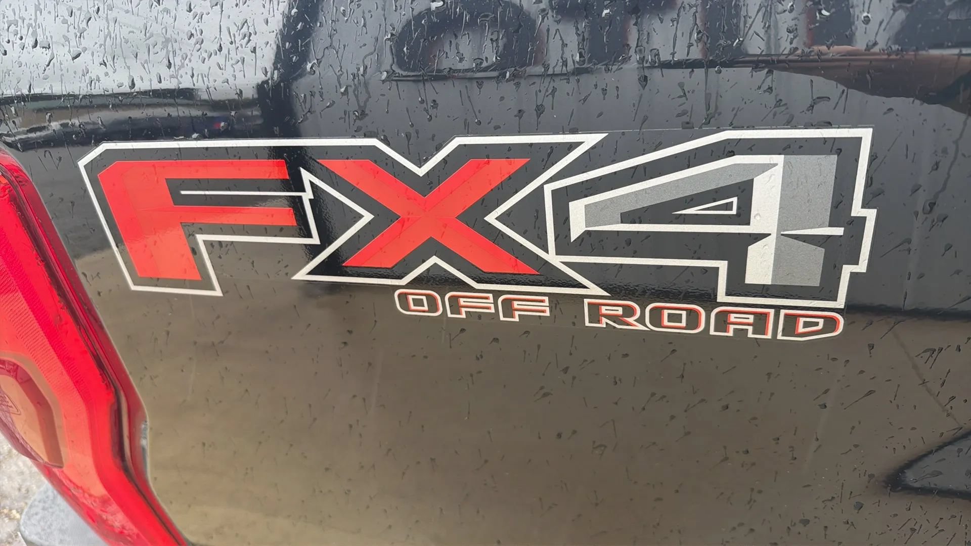 Used 2019 Ford F350 XLT w/ XLT Premium Package AWD/4WD image 12