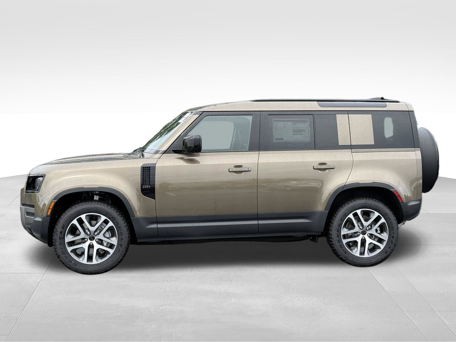 New 2026 Land Rover Defender 110 S AWD/4WD image 2