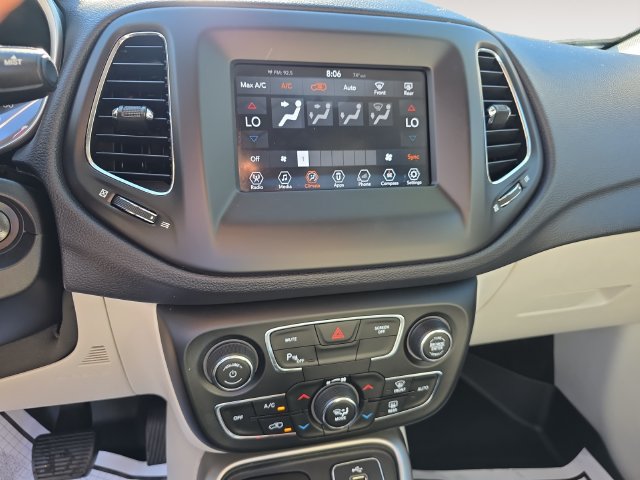 Used 2018 Jeep Compass Latitude w/ Popular Equipment Group AWD/4WD image 10