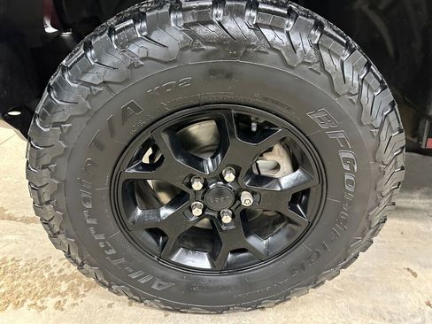 Used 2021 Jeep Wrangler Unlimited Sport image 29