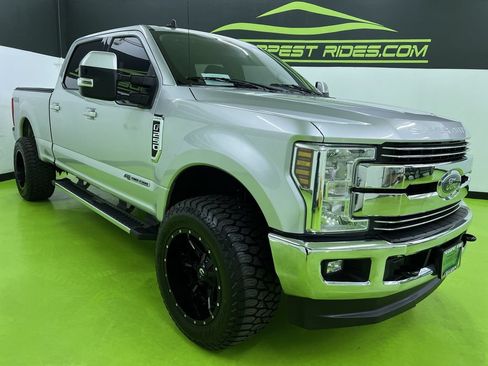 Used 2019 Ford F250 Lariat w/ Lariat Value Package AWD/4WD image 2