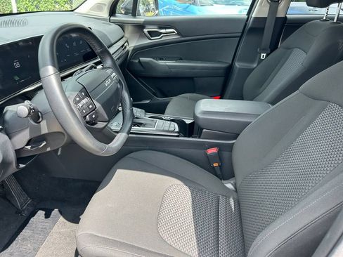 Used 2026 Kia Sportage LX FWD image 11