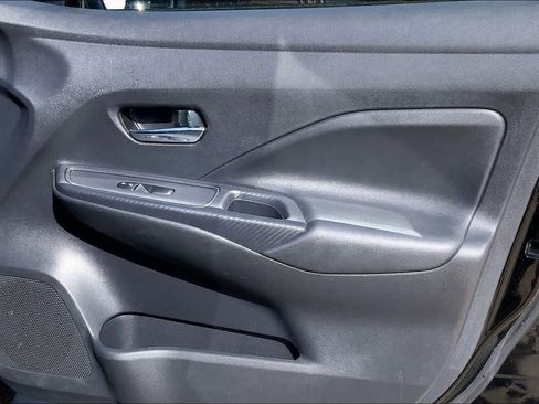 Used 2024 Nissan Versa SV FWD image 21