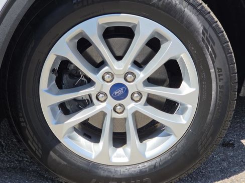 Used 2022 Ford Escape SE w/ Convenience Package FWD image 10