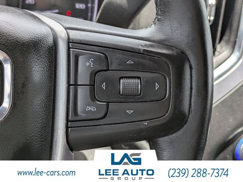 Used 2022 GMC Sierra 1500 SLT w/ SLT Premium Plus Package AWD/4WD image 22