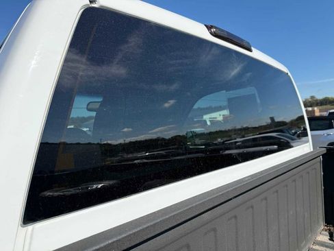 Used 2005 Chevrolet Silverado 1500 4x4 Regular Cab w/ Light Duty Power Package image 12