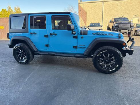 Used 2018 Jeep Wrangler Unlimited Sport S image 8