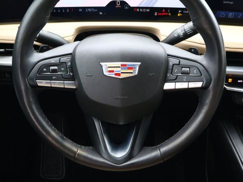 Used 2024 Cadillac XT4 Premium Luxury FWD image 14