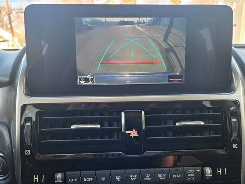 Used 2023 Lexus GX 460 Premium image 39