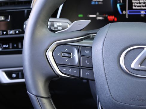 Used 2025 Lexus RX 350 Premium image 18