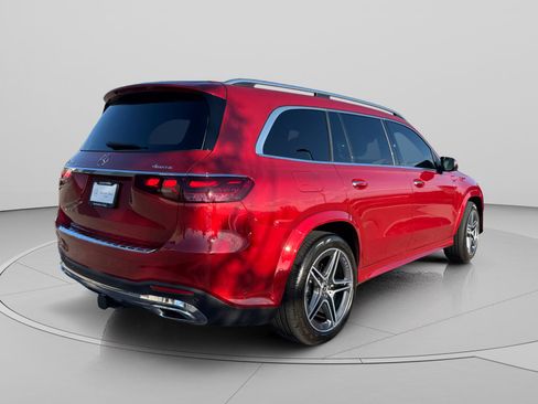 Used 2025 Mercedes-Benz GLS 450 4MATIC image 5