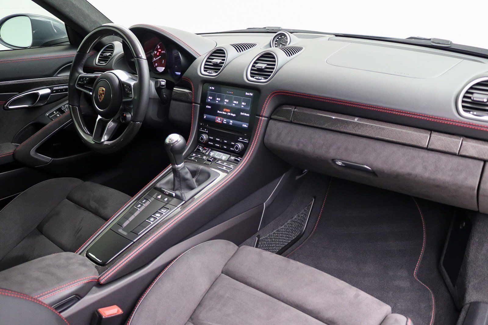 Used 2024 Porsche 718 Cayman GTS RWD image 21