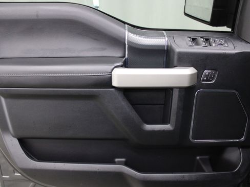 Used 2018 Ford F150 Lariat w/ Equipment Group 502A Luxury image 11