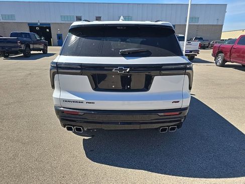 Used 2025 Chevrolet Traverse RS w/ LPO, Floor Liner Package AWD/4WD image 5