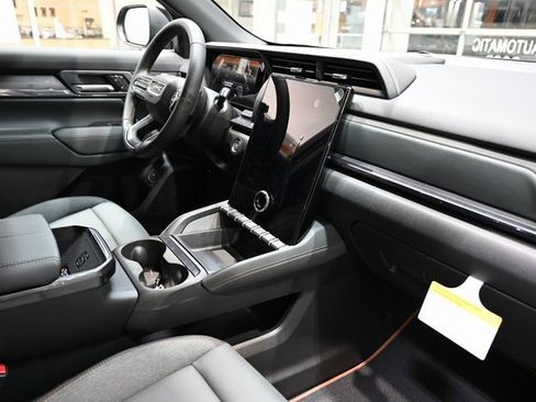 New 2026 GMC Terrain AT4 image 13