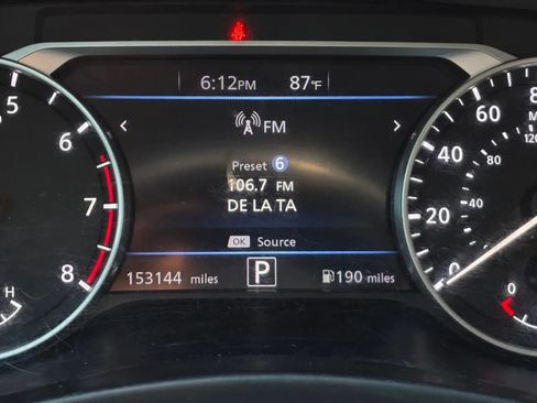 Used 2022 Nissan Sentra SV FWD image 12