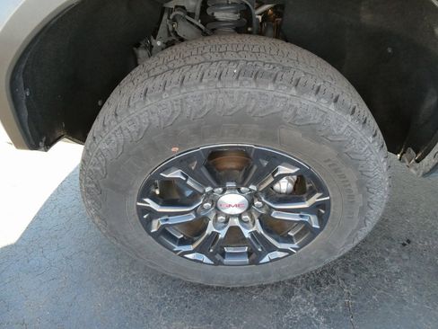 Certified 2024 GMC Canyon Elevation w/ Trailering Package image 12