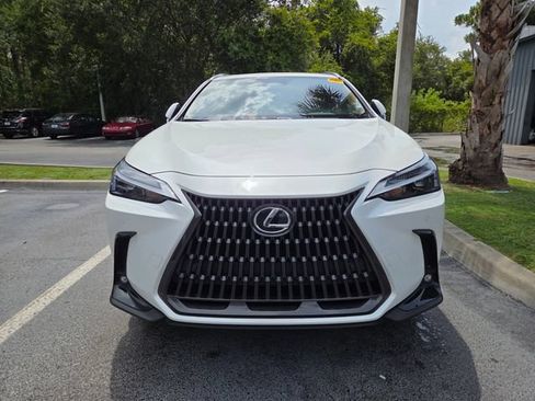 Used 2024 Lexus NX 250 FWD image 2