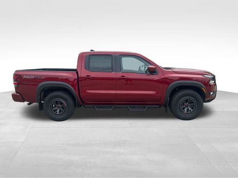 Used 2025 Nissan Frontier PRO-4X AWD/4WD image 7