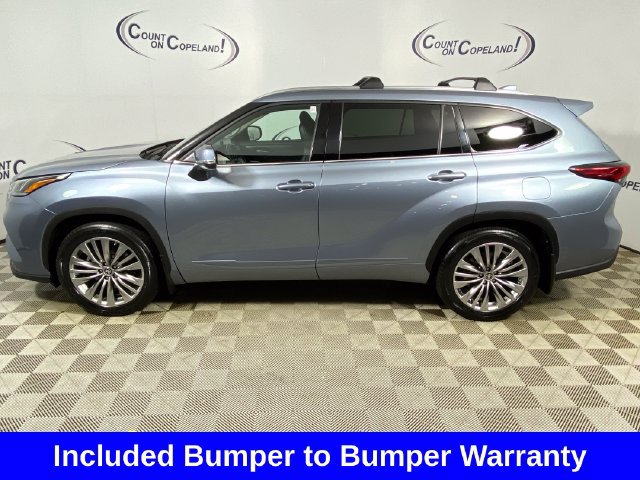 Used 2023 Toyota Highlander Platinum AWD/4WD image 3
