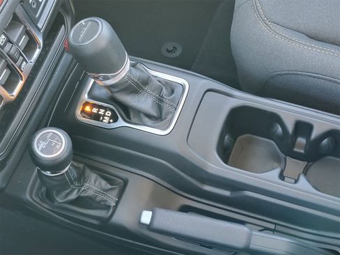 New 2026 Jeep Gladiator Sport image 14