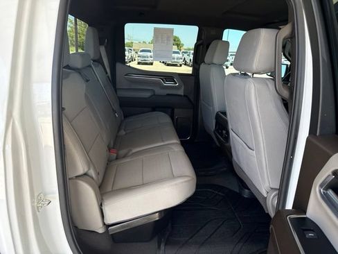Used 2024 Chevrolet Silverado 1500 LT RWD image 11