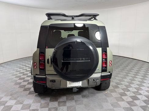 Used 2022 Land Rover Defender 110 X-Dynamic HSE AWD/4WD image 9