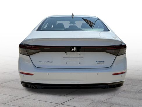 Used 2024 Honda Accord Touring image 5