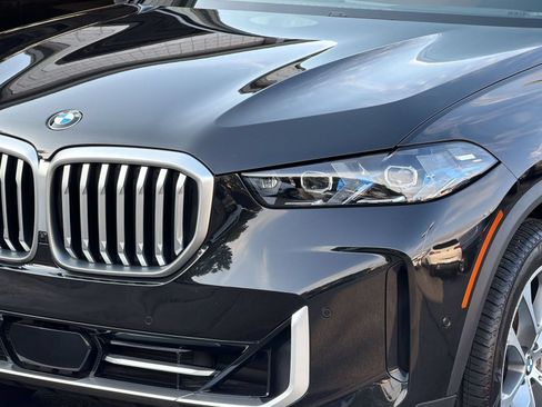 Used 2026 BMW X5 sDrive40i w/ Premium Package RWD image 12
