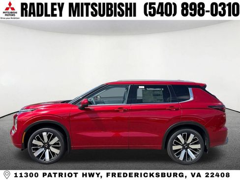 New 2026 Mitsubishi Outlander SEL image 17