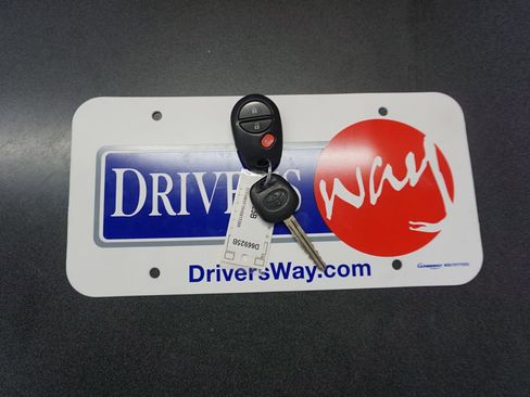 Used 2017 Toyota Tundra Limited w/ Limited Premium Package image 15