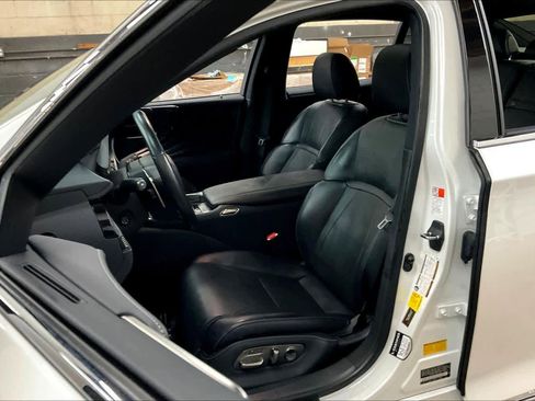 Used 2020 Lexus LS 500 image 28