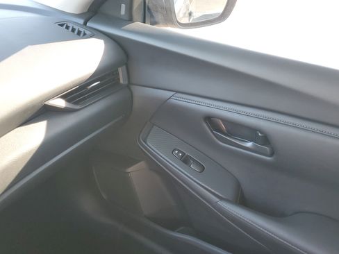 Used 2024 Nissan Sentra S image 29