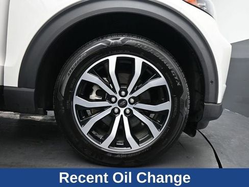 Used 2022 Ford Explorer ST-Line w/ Class IV Trailer Tow Package image 15