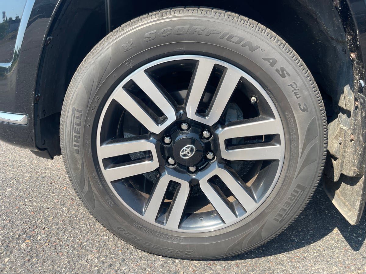 Used 2015 Toyota 4Runner Limited AWD/4WD image 22