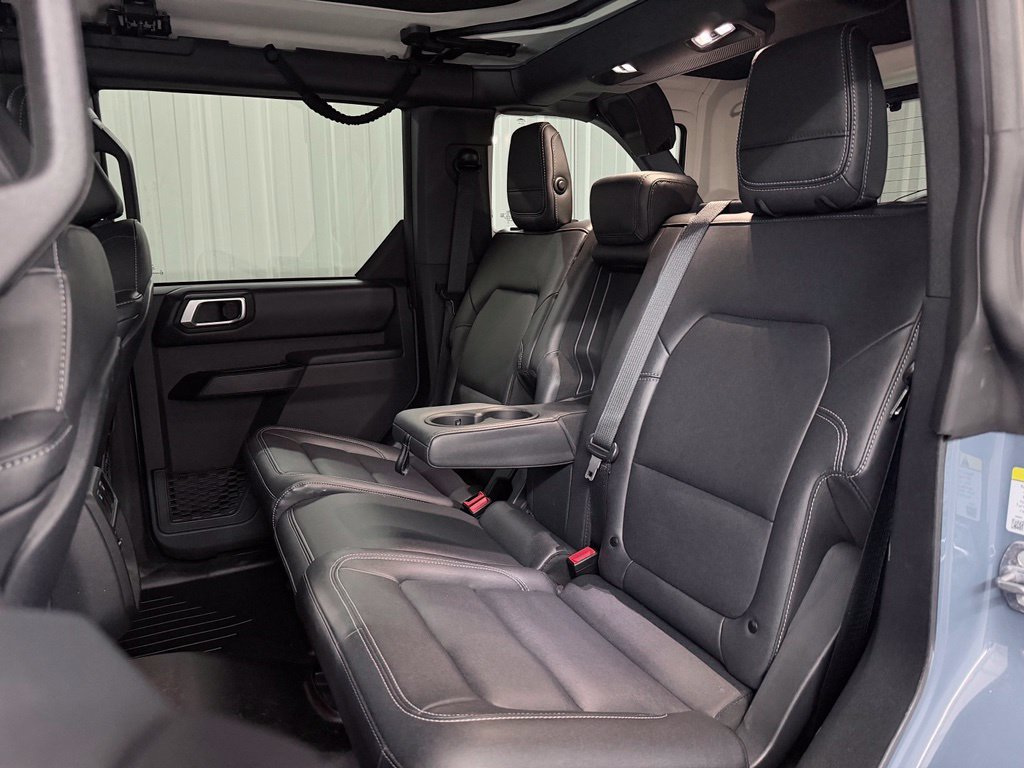 Used 2025 Ford Bronco Badlands AWD/4WD image 29