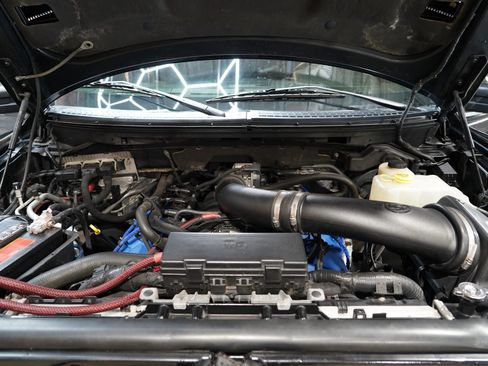 Used 2013 Ford F150 Raptor w/ Luxury Equipment Group image 76