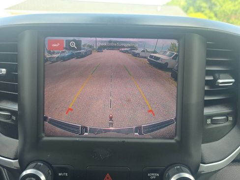 Used 2022 RAM 1500 Big Horn AWD/4WD image 28