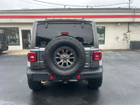 Used 2022 Jeep Wrangler Unlimited Rubicon w/ Trailer Tow Package AWD/4WD image 6
