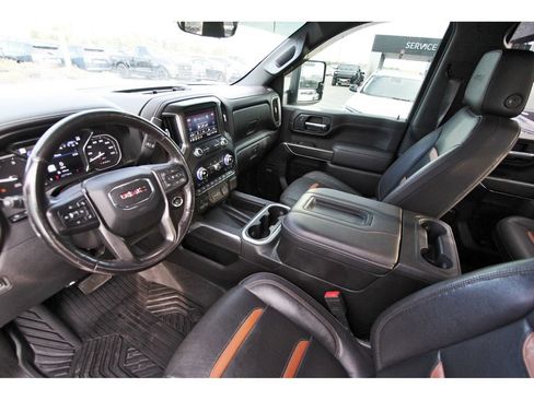Used 2021 GMC Sierra 2500 AT4 w/ AT4 Premium Plus Package AWD/4WD image 32