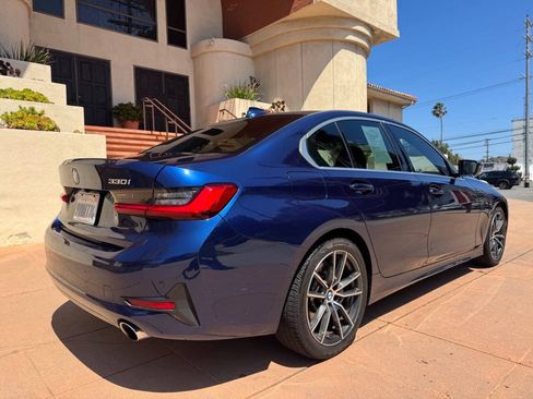 Used 2019 BMW 330i Sedan w/ Driving Assistance Package RWD image 6