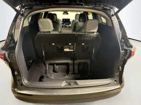 Used 2026 Toyota Sienna XLE AWD/4WD image 25