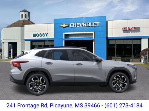 New 2026 Chevrolet Trax RS image 5