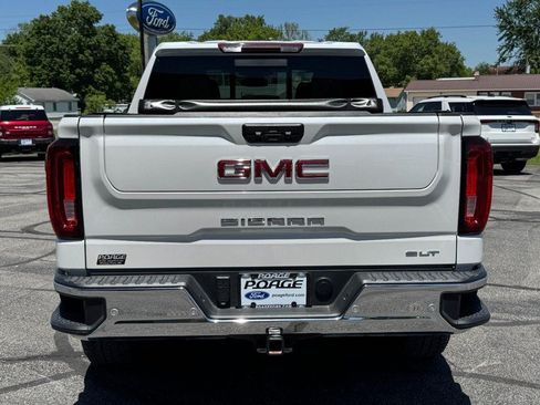 Used 2024 GMC Sierra 1500 SLT w/ SLT Premium Plus Package AWD/4WD image 4