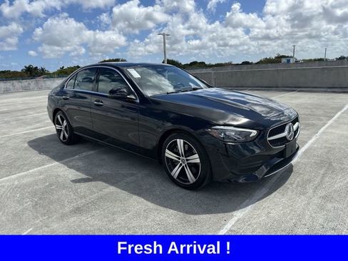 Used 2025 Mercedes-Benz C 300 Sedan image 19