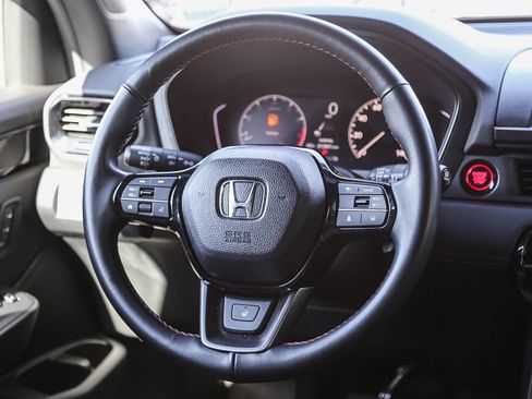 Used 2025 Honda Pilot TrailSport image 18