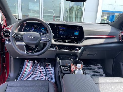 Used 2026 Chevrolet Equinox RS AWD/4WD image 10